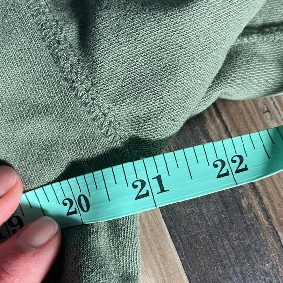 Harlow Olive Textured Top - Picture 5 of 6